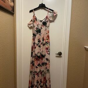 bebe Blush Pink Floral Cold-Shoulder Maxi Dress